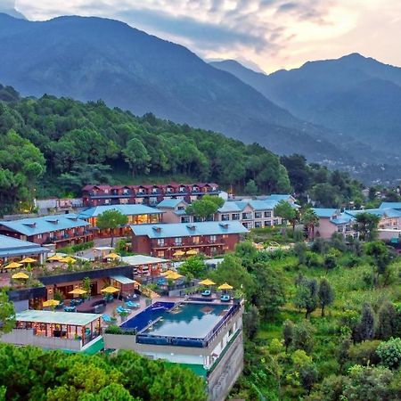 Radisson Blu Resort Dharamshala Bagian luar foto