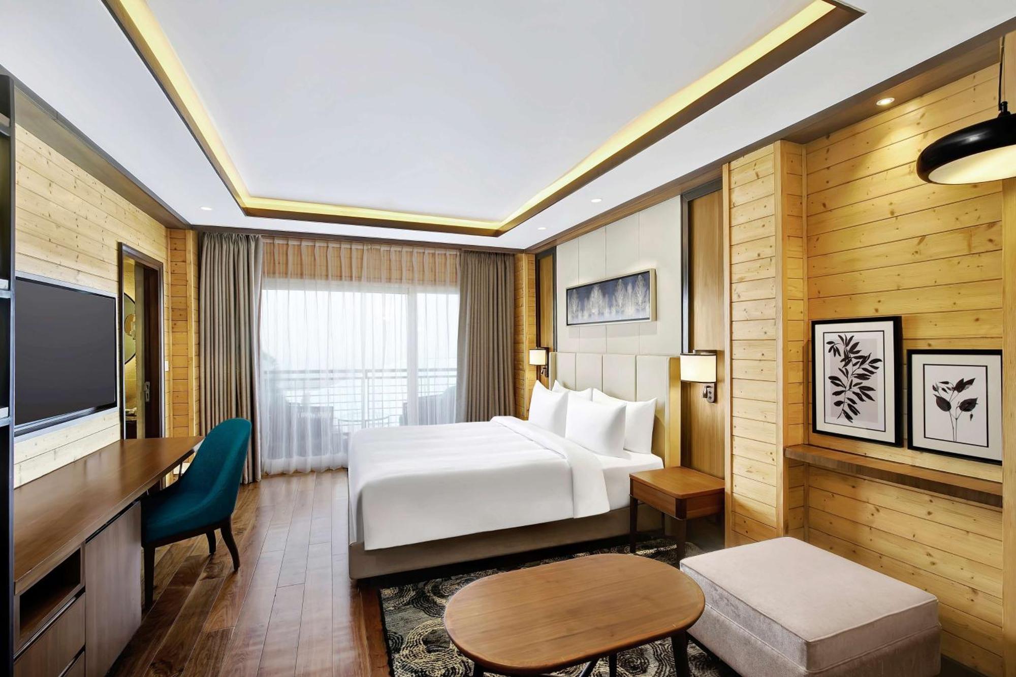 Radisson Blu Resort Dharamshala Bagian luar foto