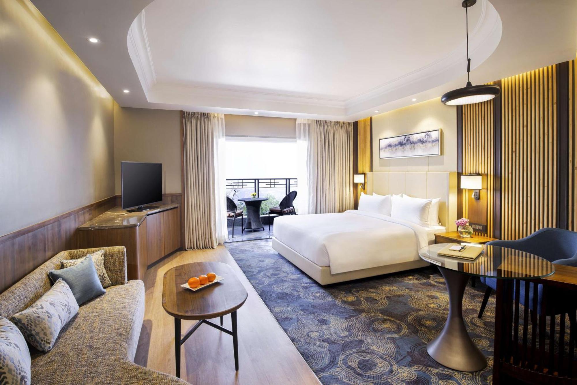 Radisson Blu Resort Dharamshala Bagian luar foto